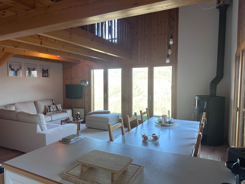 Deze afbeelding heeft een leeg alt atribuut; de bestandsnaam is interior.jpg